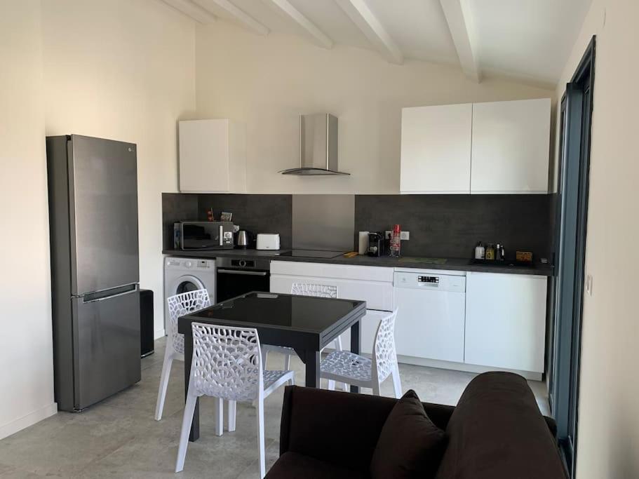 Maison Terrasse Proche Centre Ville Et Ile De Re 라로셸 외부 사진