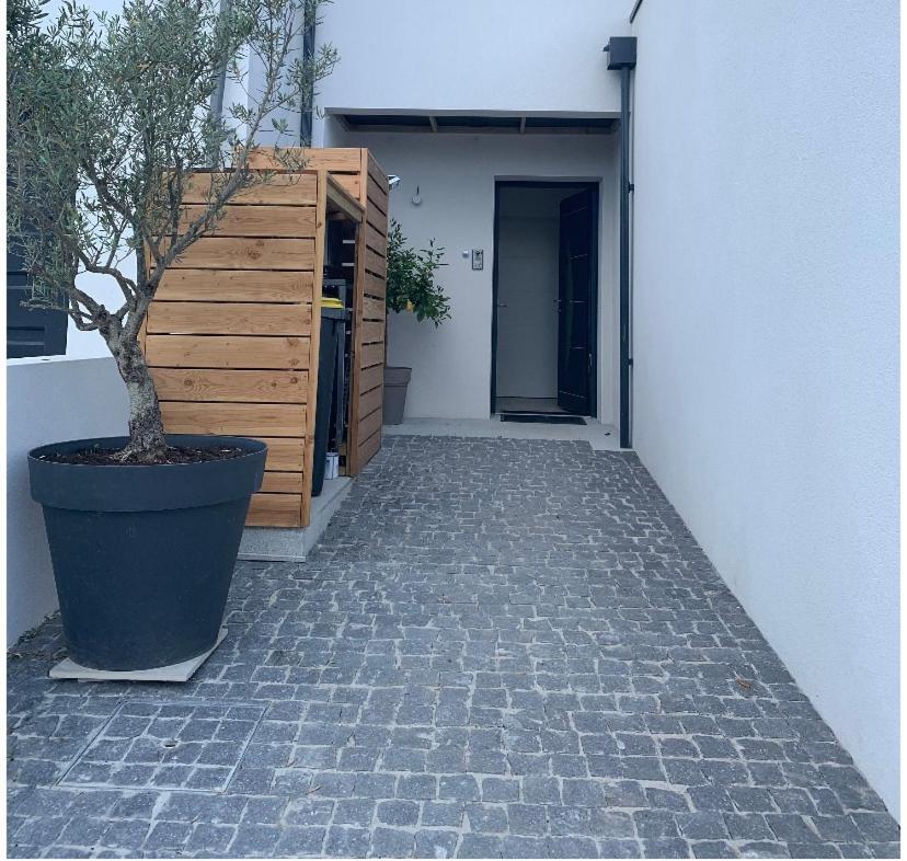 Maison Terrasse Proche Centre Ville Et Ile De Re 라로셸 외부 사진